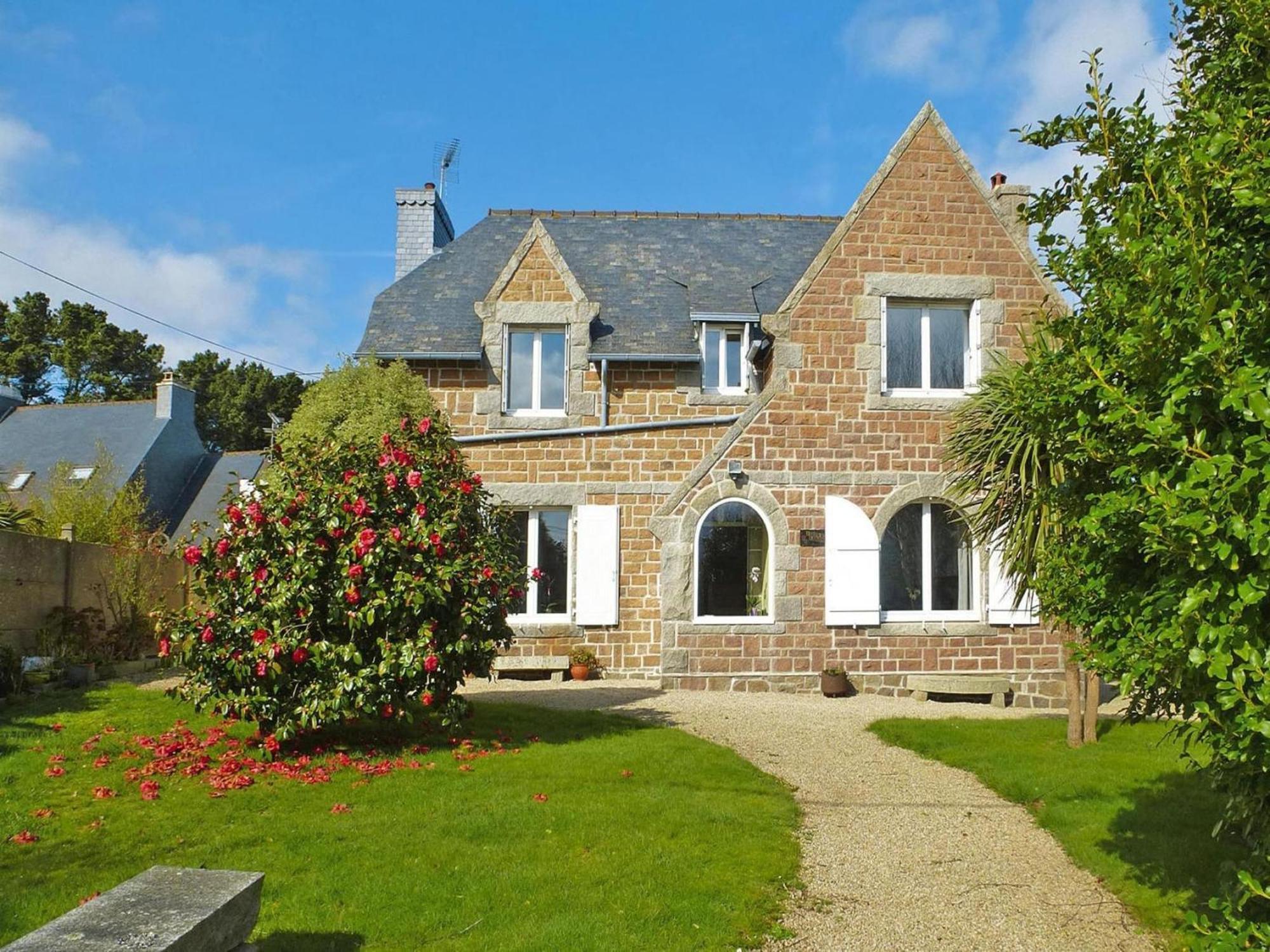 Holiday Home In A Quiet Location Near The Coast Pleumeur-Bodou Esterno foto